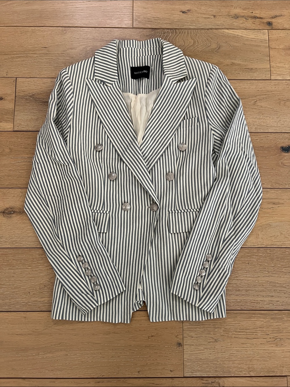 Dolce Cabo Seersucker Striped Double-Breasted Blazer